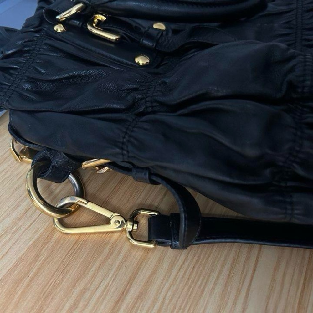 100% Authentic Prada Nappa Gaufre Leather Tote bag. - Picture 5 of 11